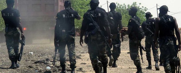 s-CAMEROON-ARMED-FORCES-MEN-BIR-PATROL-WAZA_huge.jpg
